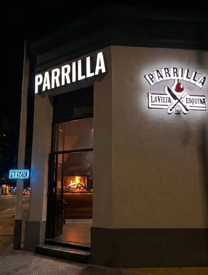 La Vieja Esquina Parrilla